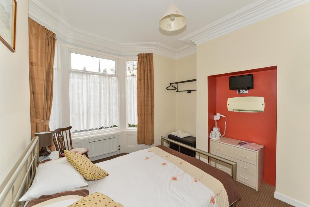Aartswood Guest House Scarborough Habitación foto